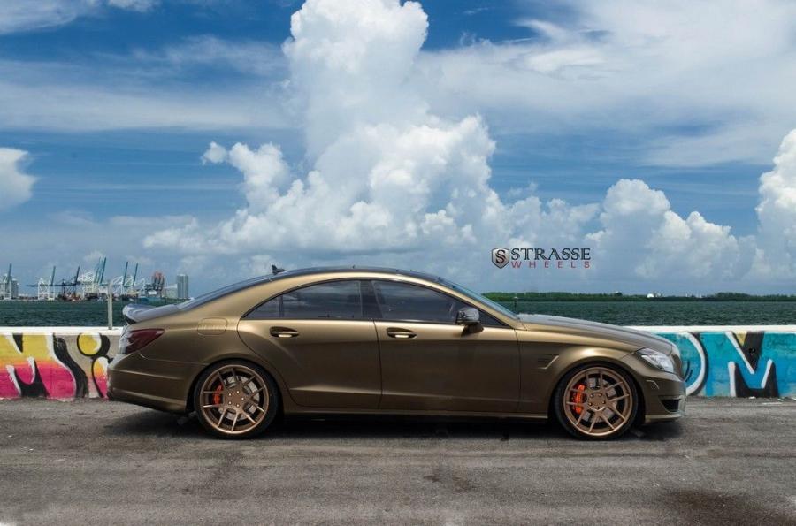  Mercedes-Benz CLS63 AMG by Strasse Wheels 2014 года  (фото 8 из 11)